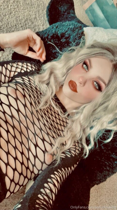 autumnvamp / ohemgeeijizzed / _ohemgeeijizzed_ Nude Leaked Onlyfans Photo