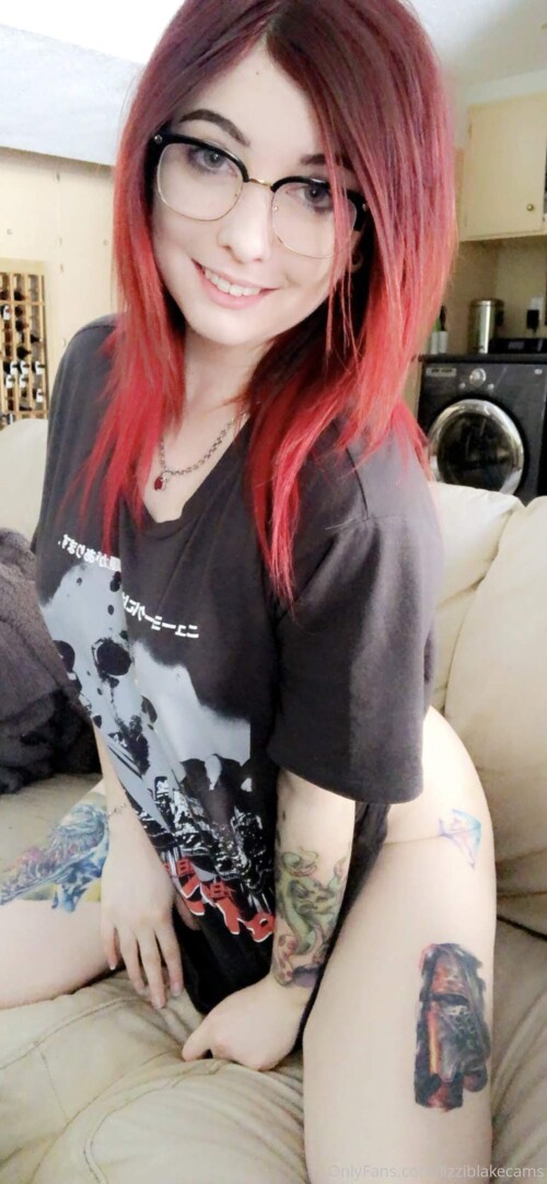 Lizzi Blake Nude Leaked Onlyfans Photo Lizzi Blake Nude Leaked Onlyfans Photo