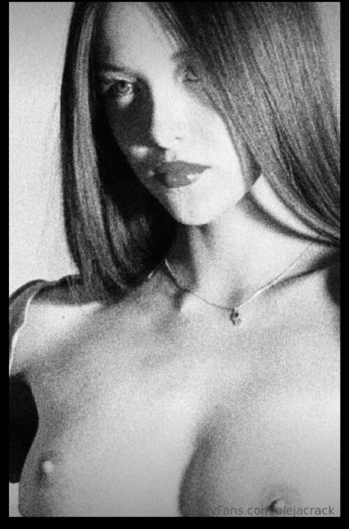 Aleja Crack Nude Leaked Onlyfans Photo Aleja Crack Nude Leaked Onlyfans Photo