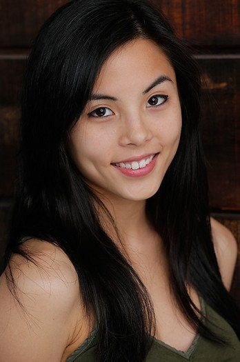 Anna-Akana-26a166a4e7f7d7230.jpg