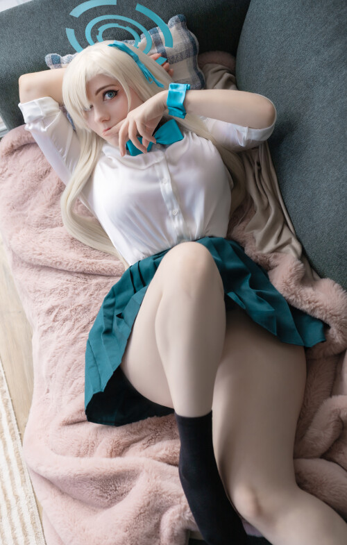 Asuna-school-girl_437b964990af3762a.jpg