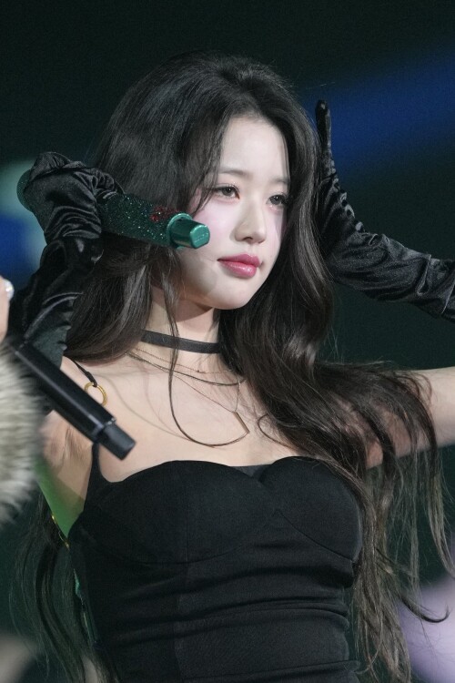 Ayano_WonYoung_1870098630100824536-279389be5ce18f1d4.md.jpg