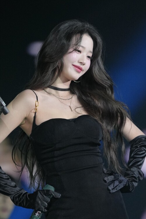 Ayano_WonYoung_1870098630100824536-3fc5496e2f2c00d3d.md.jpg