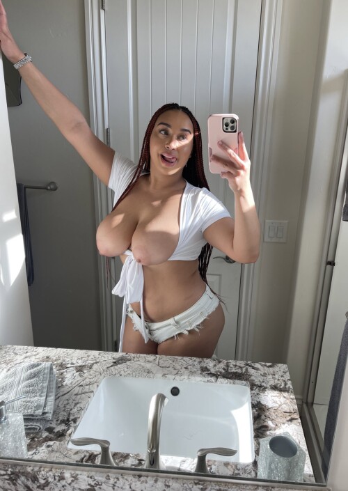BBabygirlhazel-1524882279759159296-20220512_184041-img149c82fe6c5599b57.jpg