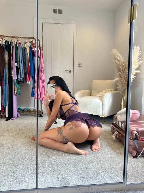 Chloe Saxon Nude Leaked Onlyfans Photo Chloe Saxon Nude Leaked Onlyfans Photo