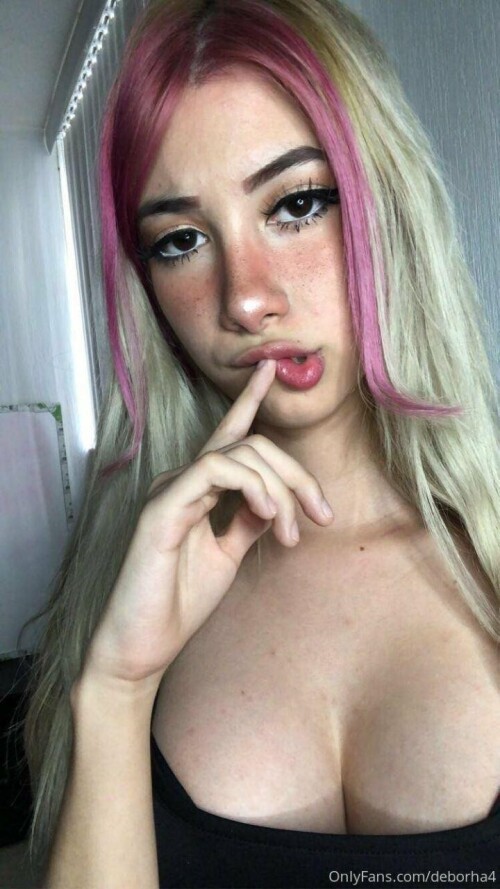 Beauty-babe-deborha4-sexy-selfpicsfb2b2b67f3b73847.jpg