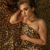 Bedroom-Eyes-_00026742ce44610fbb89