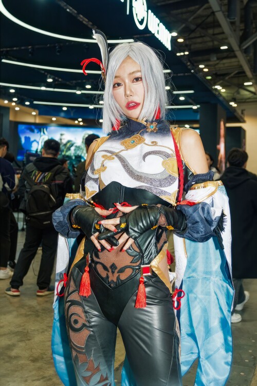 Berry-2023-12-04_COSPLAY-3DA61bf158948b582ce.md.jpg