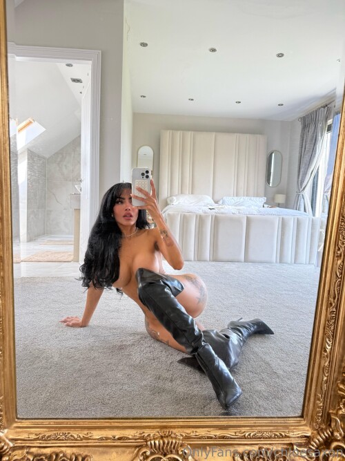 Chloe Saxon Nude Leaked Onlyfans Photo Chloe Saxon Nude Leaked Onlyfans Photo