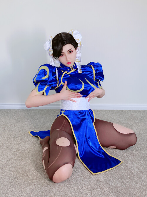 ChunLi-Phone-Pic-075268bd5f5bf3ad62.jpg