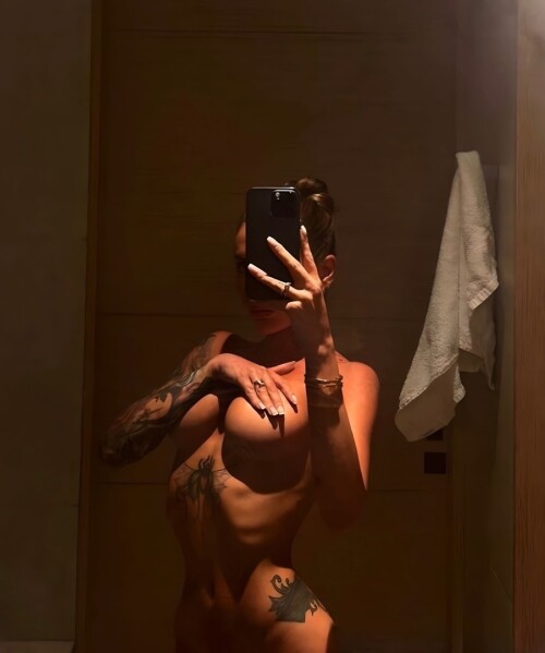 Nessa Orlova | rusmeganfox | nessamooore Nude Leaked Onlyfans Photo