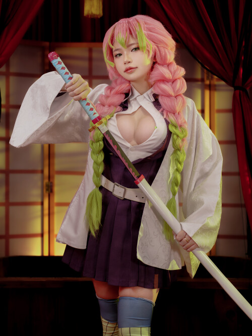 Coser-ZinieQ-Kanjori-Mitsuri-012f2a5b29a86a7bdec.jpg