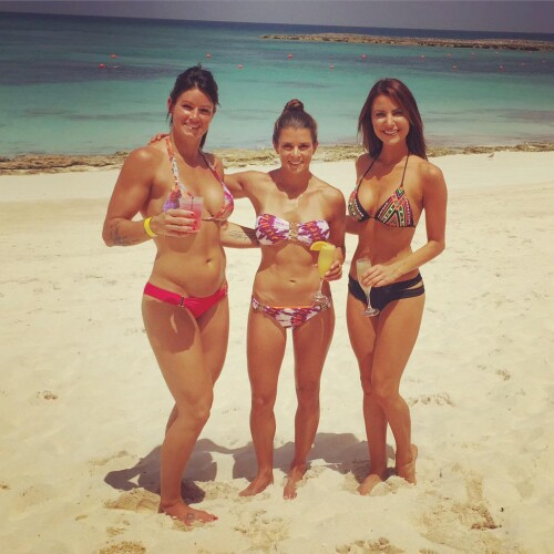 DanicaPatrick-637308386678210560-20150828_125854-img16aa76883b5af4ba5.jpg