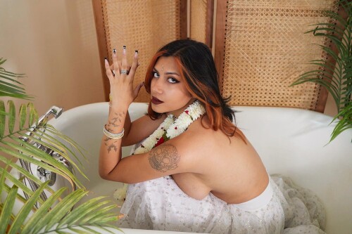 Vanessa Vain (thevixenfiles/bengalivixen) Nude Leaked Onlyfans Photo