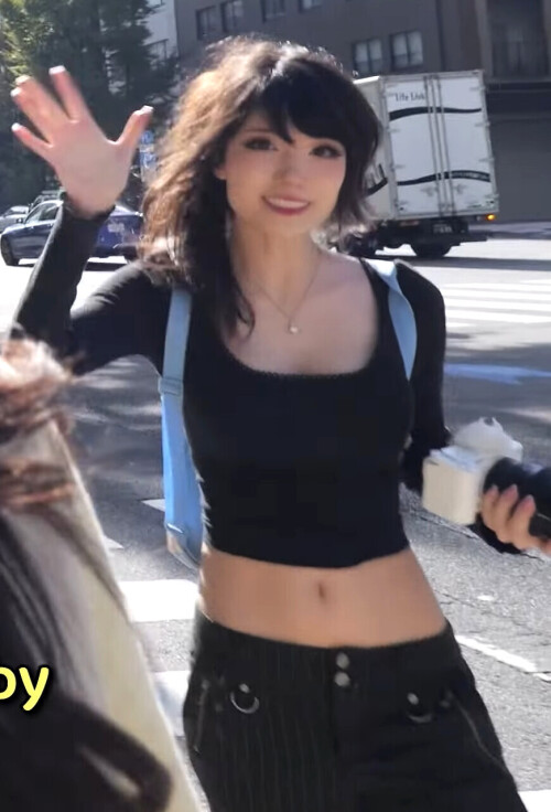 Emiru Photo 4
