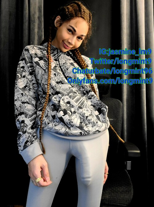 Ez067sOVEAYIGH37eae51c47643ecf6.jpg