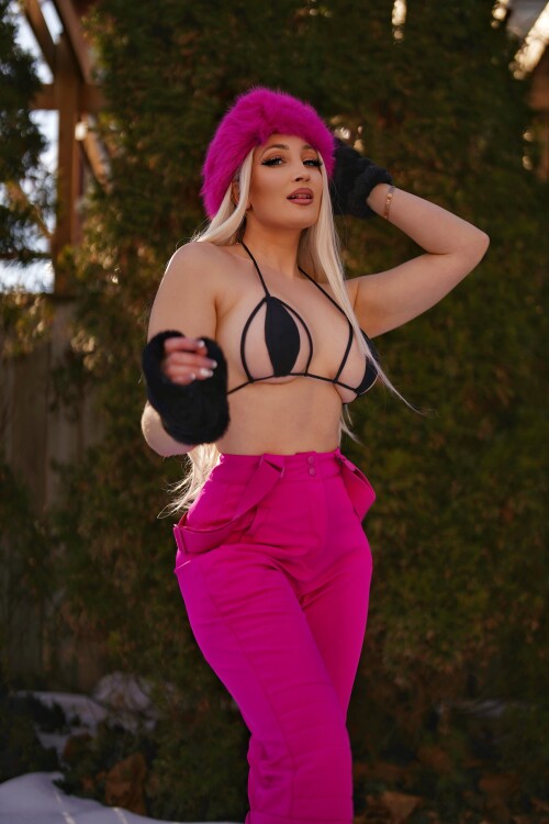 Holly Wolf Nude Leaked Onlyfans Photo Holly Wolf Nude Leaked Onlyfans Photo