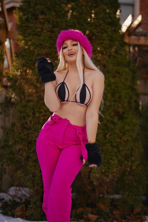 Holly Wolf Nude Leaked Onlyfans Photo Holly Wolf Nude Leaked Onlyfans Photo