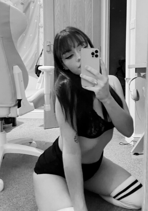 KatyLouise (British OF Girl) Nude Leaked Onlyfans Photo KatyLouise (British OF Girl) Nude Leaked Onlyfans Photo
