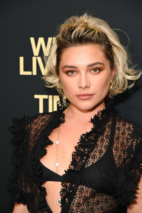 Florence-Pugh-17bd6588d60938ae6.jpg