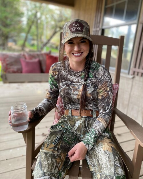 Front-porch-sippin-Camo--dsghunt-in-realtreeoutdoors19d4005b9bccdb0b.jpg