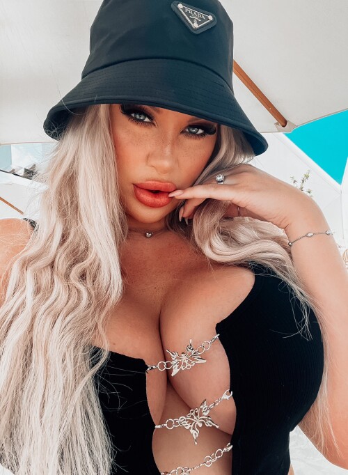 Nicci Azzy (Nicolina Azzander) Nude Leaked Onlyfans Photo