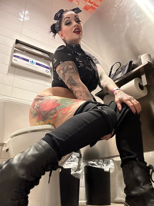 Lady VI - SATANATRIX Nude Leaked Onlyfans Photo