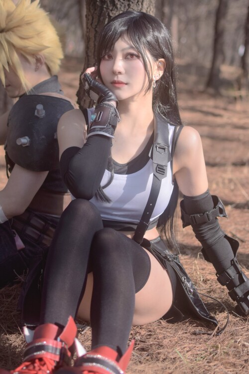 GIXUH4BbIAA42sfc44156c730732c73.md.jpg
