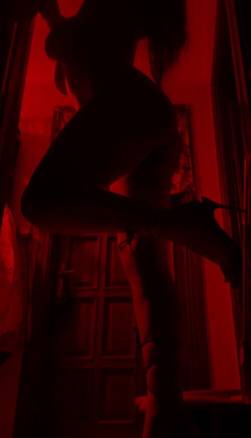 GMwzM0pXsAAK20c8f93ee6ba20b66a8.jpg