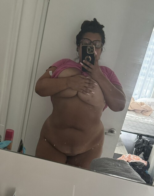 GY0MNl7W4AQnQi43cac96161c4c22f3.jpg