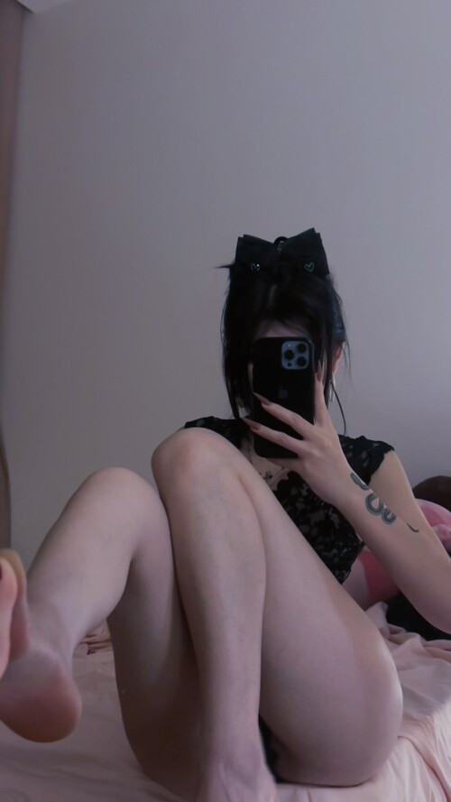 GZGJX4-bcAA204T4d14d488061b6539.md.jpg