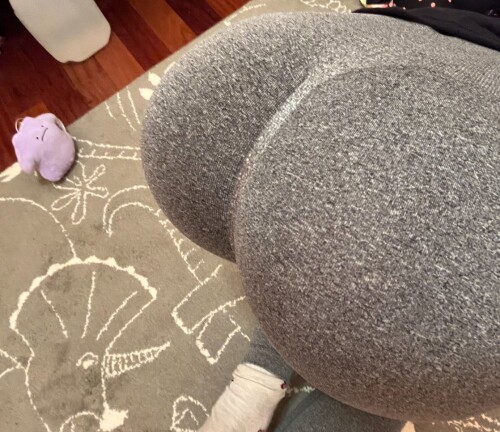 GZkgNM2XAA0By7U5e9b69d37568bc3c.md.jpg