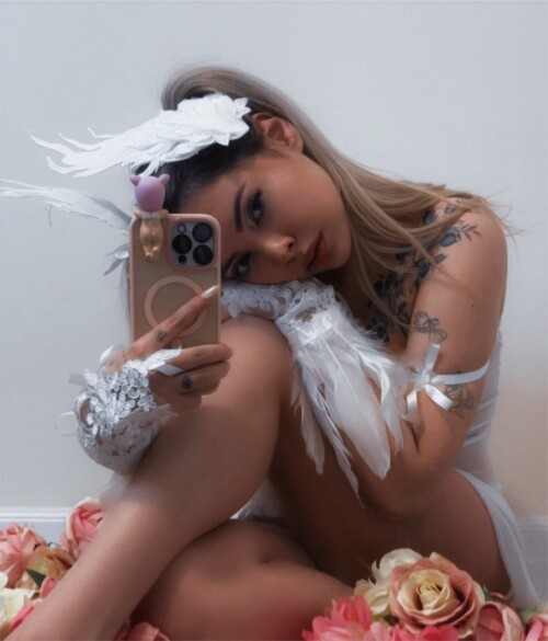 Ga8XN4fWEAA236Y38493930588d4992.jpg