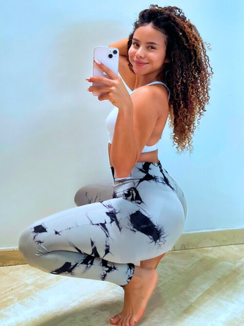 Emilyssworld / ilovesmilingg / Emilysworld Nude Leaked Onlyfans Photo Emilyssworld / ilovesmilingg / Emilysworld Nude Leaked Onlyfans Photo