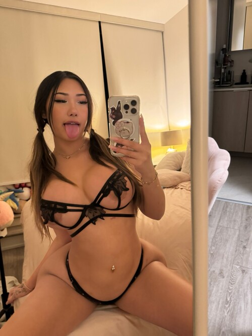 Emma Lvxx | bunni.emmie | emma.lvxx Nude Leaked Onlyfans Photo