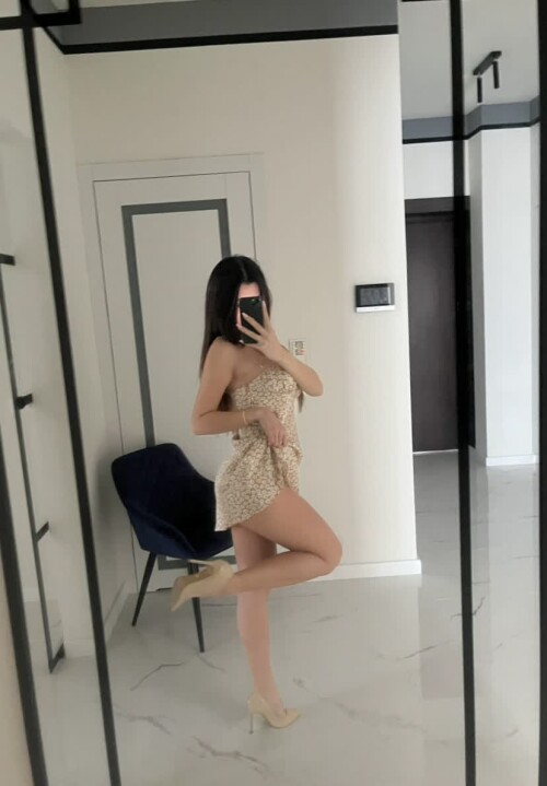 layla.lexy | ztozini | LilCutieRae Nude Leaked Onlyfans Photo