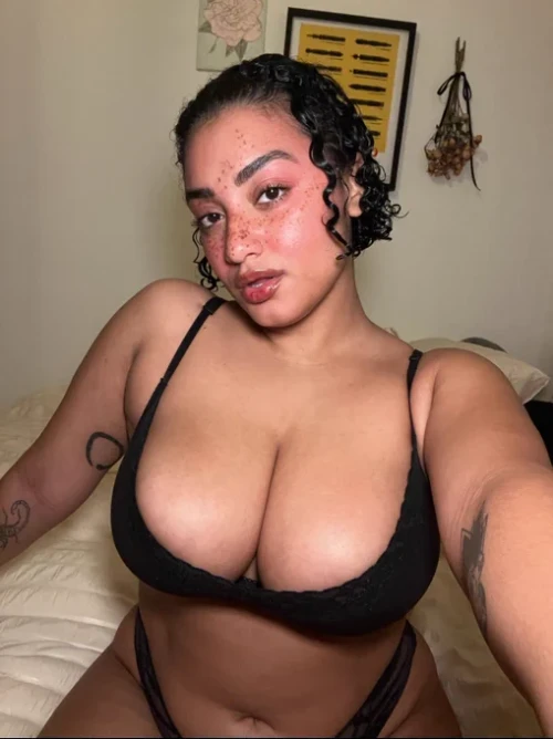 Curlygardens Nude Leaked Onlyfans Photo Curlygardens Nude Leaked Onlyfans Photo