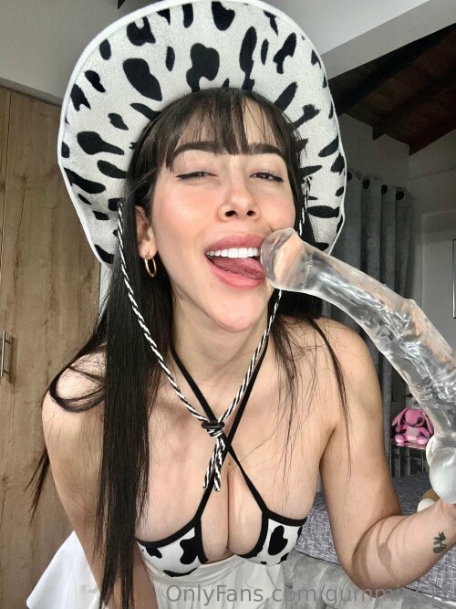 Saralia aka Gummies15 Nude Leaked Onlyfans Photo Saralia aka Gummies15 Nude Leaked Onlyfans Photo