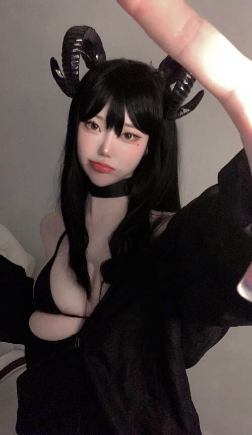 Horns-1353fea90d723cffdb0db0f33061c4923.jpg