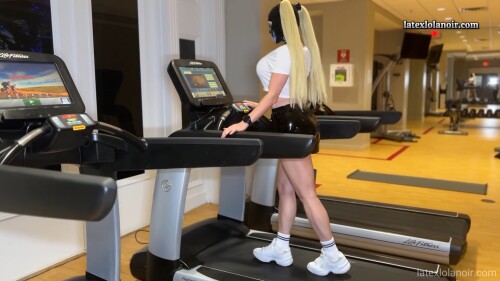 Hotel-Workout-00.00.24.401b99379619ec0fefe.jpg