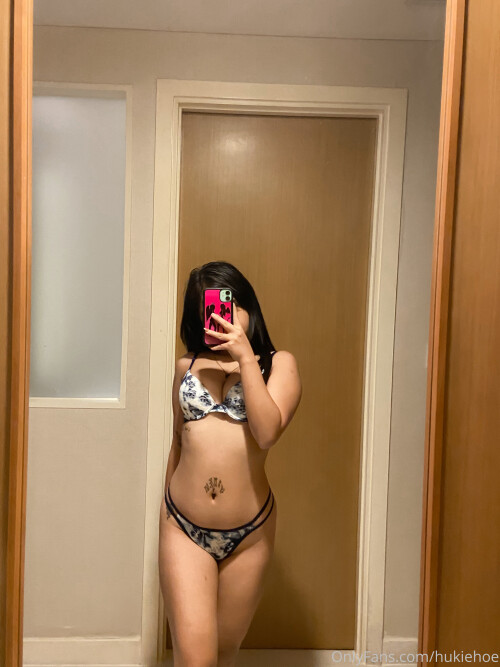 HUKIEHOE / Kieya Rissy Nude Leaked Onlyfans Photo HUKIEHOE / Kieya Rissy Nude Leaked Onlyfans Photo