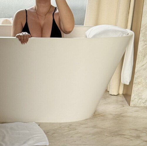 I-REALLY-need-a-bathtub-in-my-house-lol-usa-explore-explorepage-bikini13dda41efdec08190.md.jpg