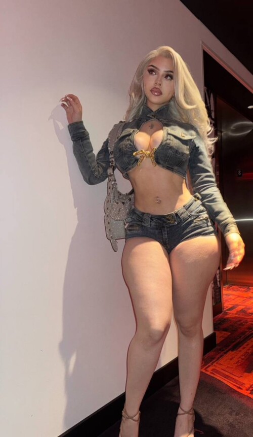 Waifuafterhours | bumassburner Nude Leaked Onlyfans Photo Waifuafterhours | bumassburner Nude Leaked Onlyfans Photo