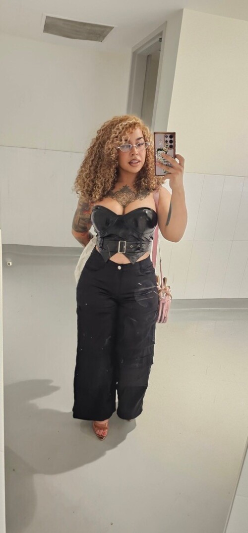 Midna Ash / AshPrincessMidna Nude Leaked Onlyfans Photo Midna Ash / AshPrincessMidna Nude Leaked Onlyfans Photo