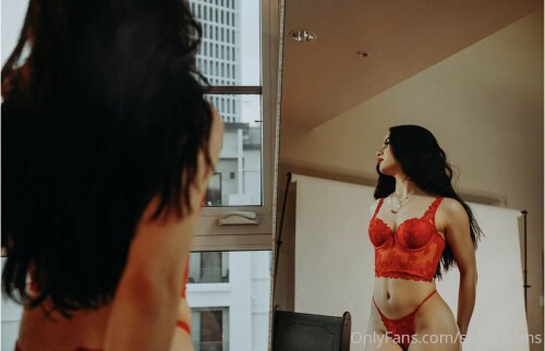 Sofia Elizabeth | sofiaspams Nude Leaked Onlyfans Photo