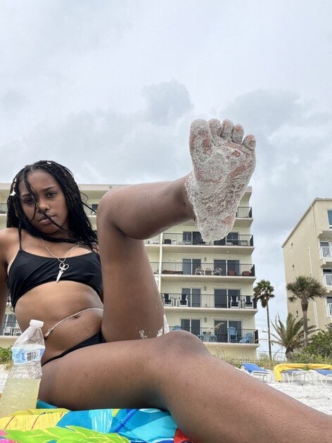 Loveleefeet_ Nude Leaked Onlyfans Photo Loveleefeet_ Nude Leaked Onlyfans Photo