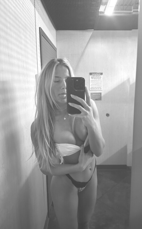 Katbbg / Katherine_blck Nude Leaked Onlyfans Photo Katbbg / Katherine_blck Nude Leaked Onlyfans Photo