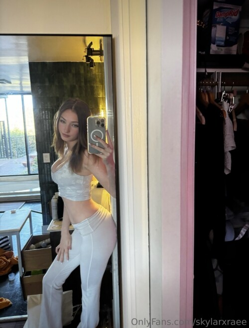 Lacy Lotus - Skylarxrae Nude Leaked Onlyfans Photo Lacy Lotus - Skylarxrae Nude Leaked Onlyfans Photo