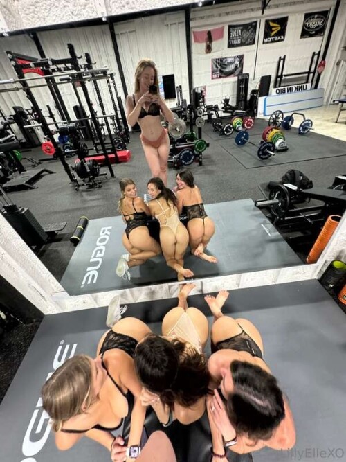 brycesgfelle / lillyellexo Nude Leaked Onlyfans Photo