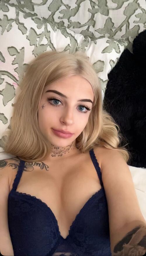 lilyrose | rosiebear_1055 Nude Leaked Onlyfans Photo